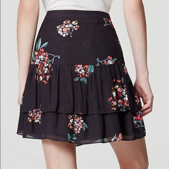 NWT Loft Flippy Skirt Coal Gray Hydrangea - Picture 1 of 6